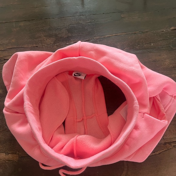 Nike sweat shorts, perfect condition - Picture 3 of 4